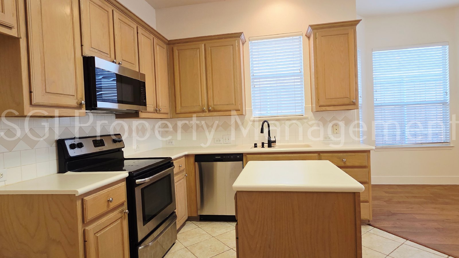 Spacious home ready for move in property image