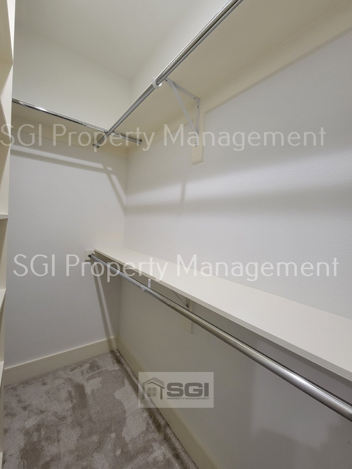 3 Story Townhouse in Fantastic Central Location with ROOFTOP Patio!! property image