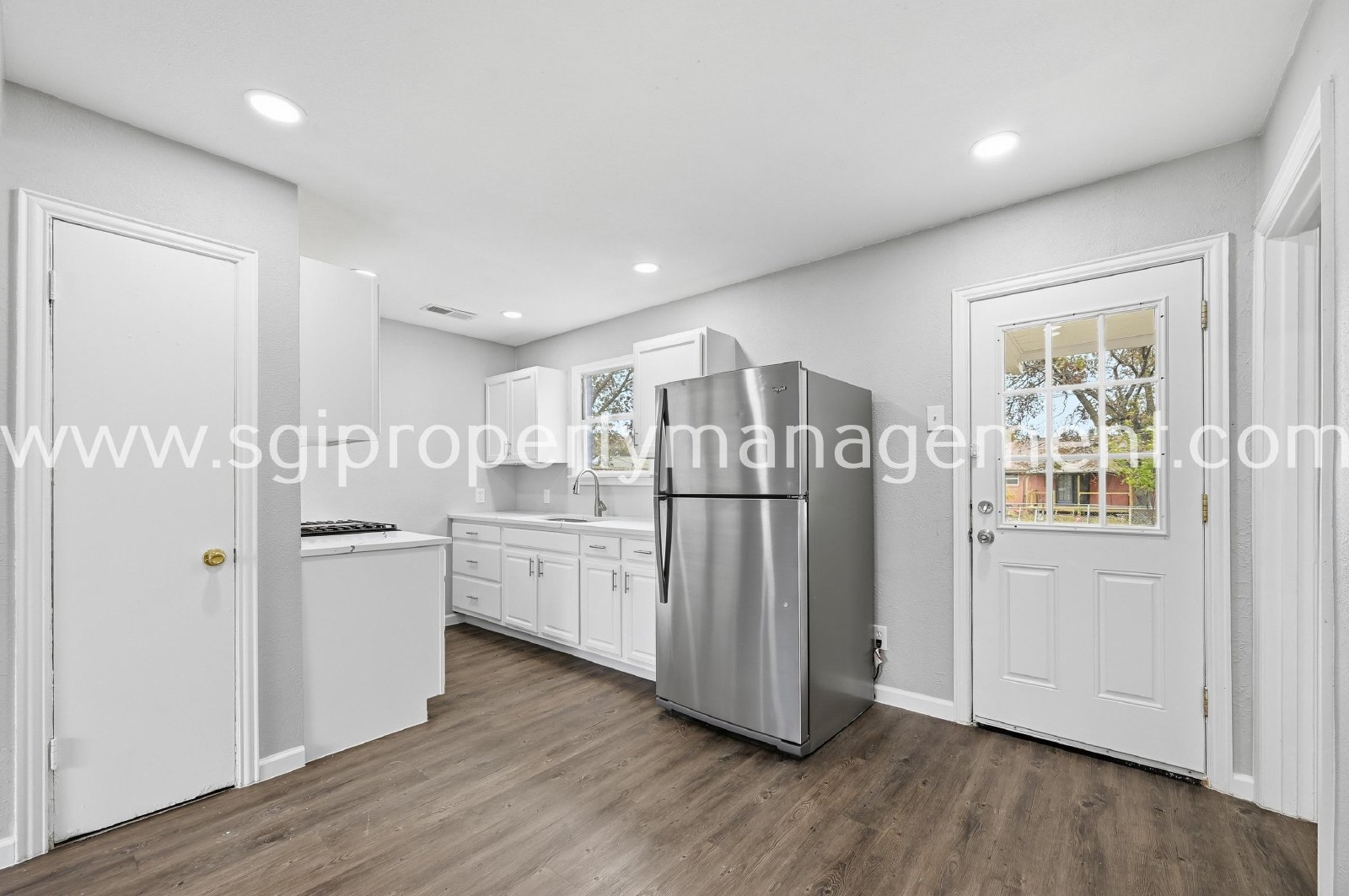 Updated 3 Bed, 2 Bath Home in Prime Central Plano Location! property image