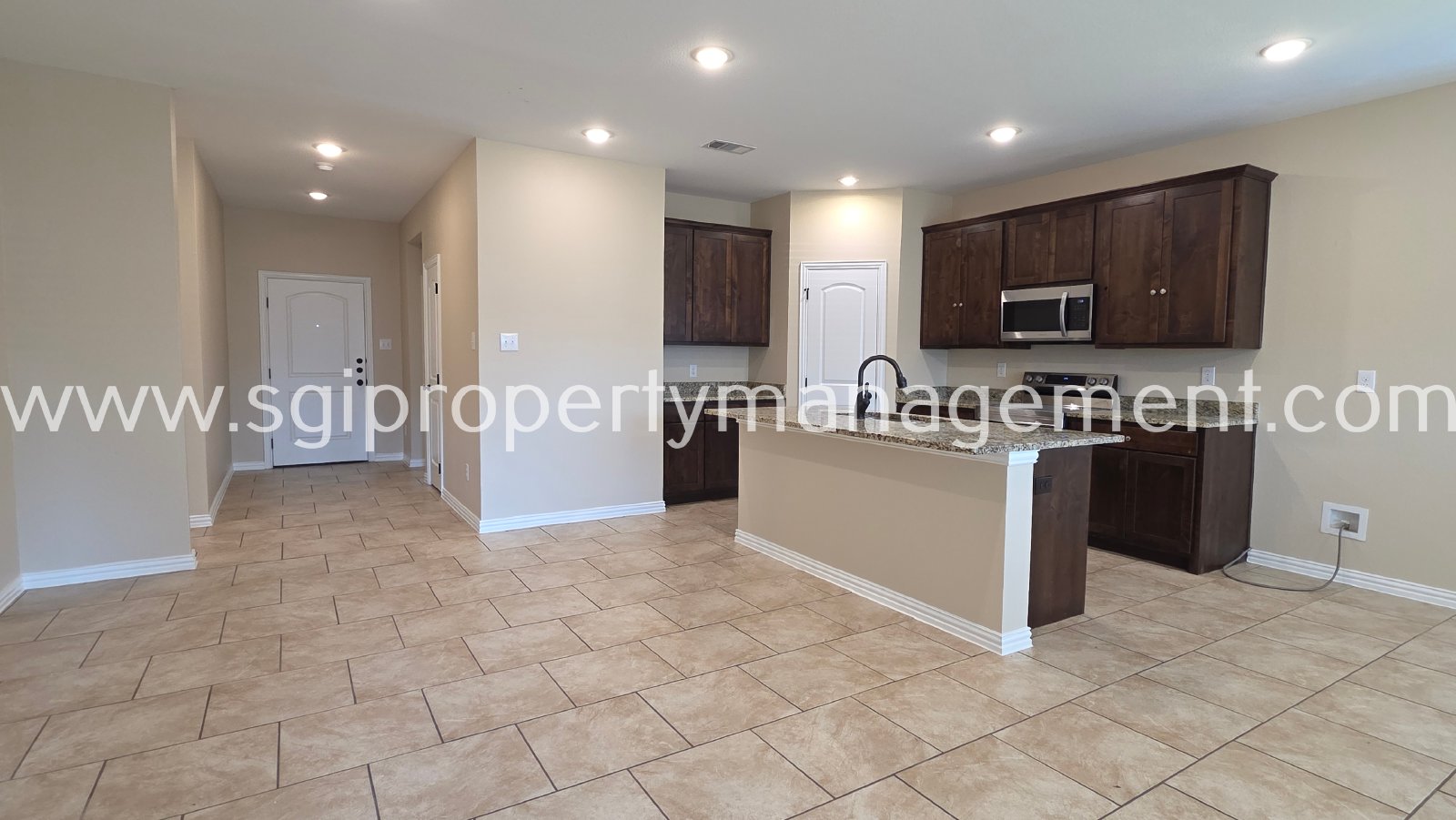 3 bedroom home in Greenville property image