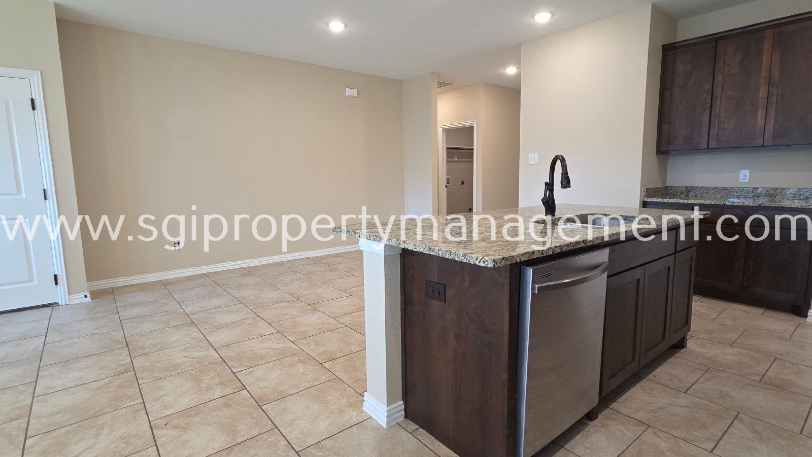 3 bedroom home in Greenville property image