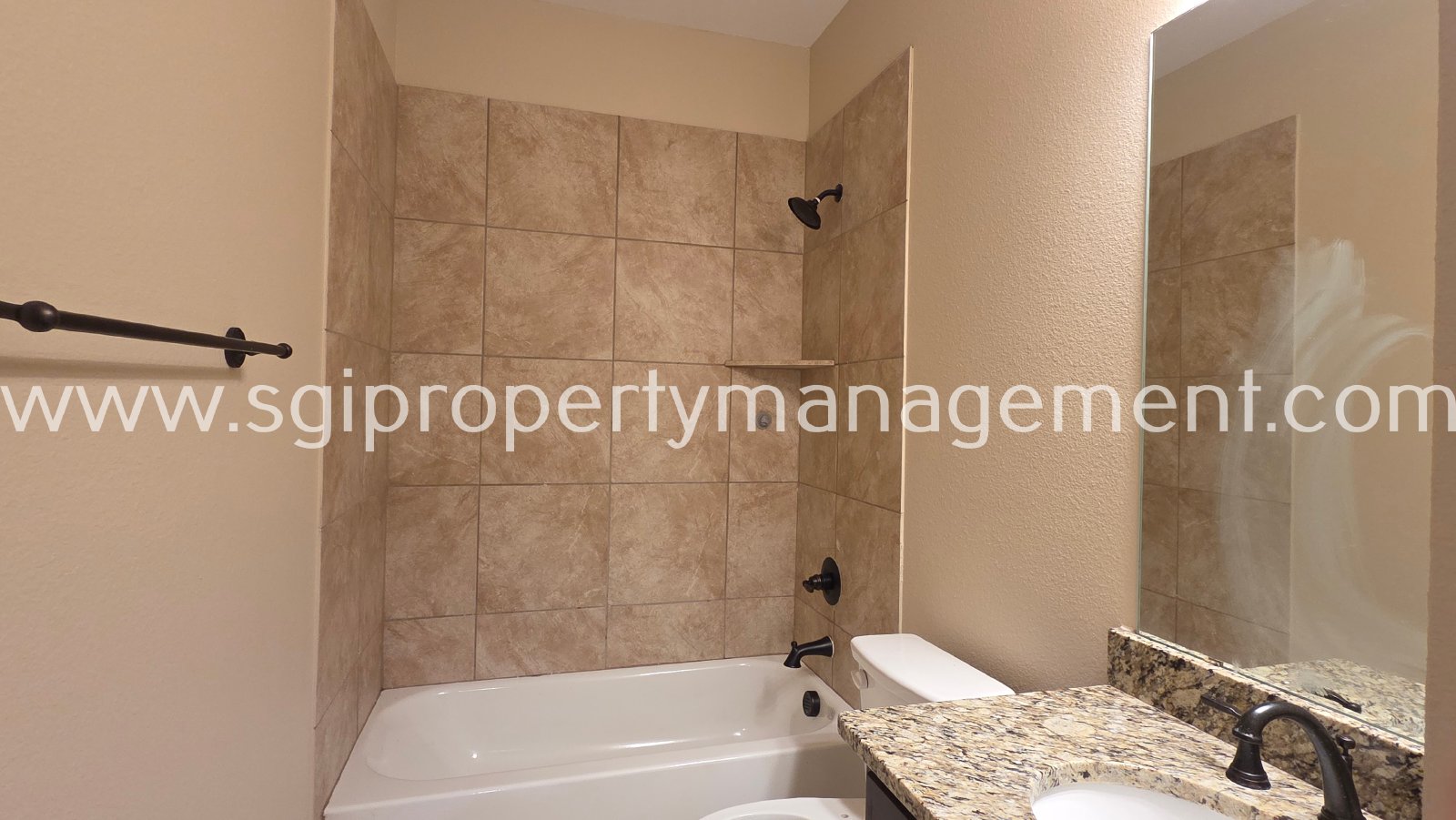 3 bedroom home in Greenville property image
