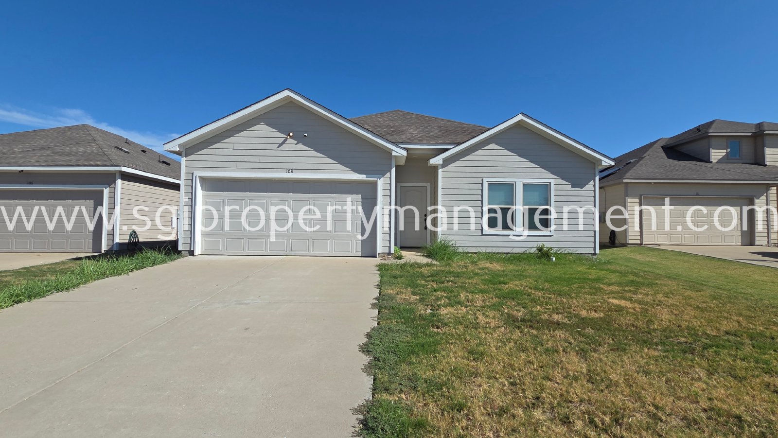 Beautiful 3 bedroom single level in Greenville property image