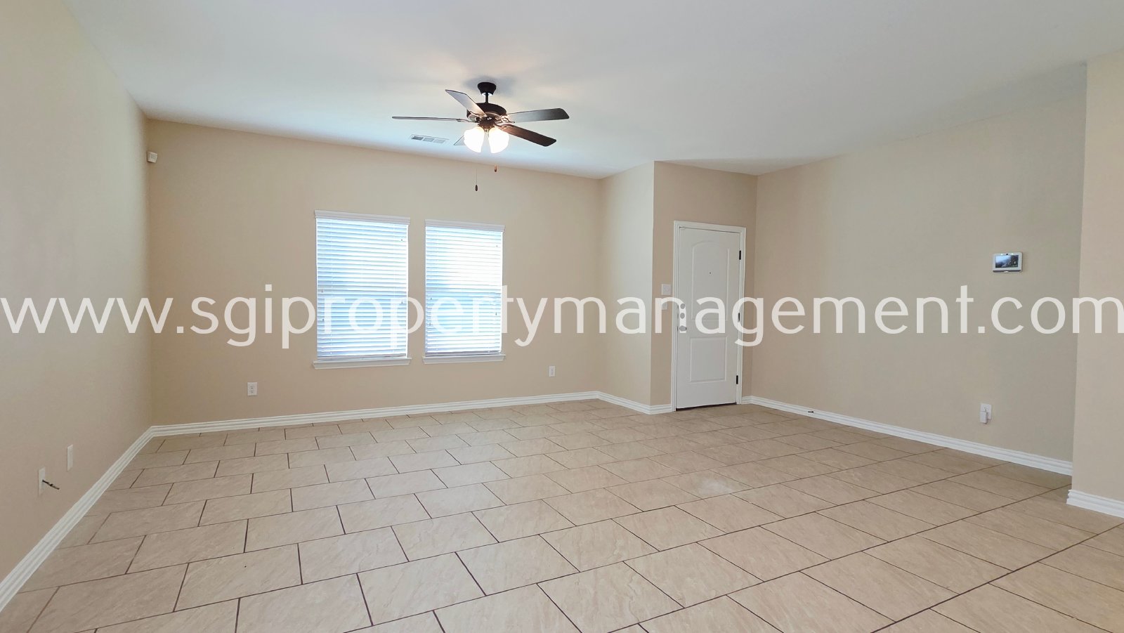 Beautiful 3 bedroom single level in Greenville property image