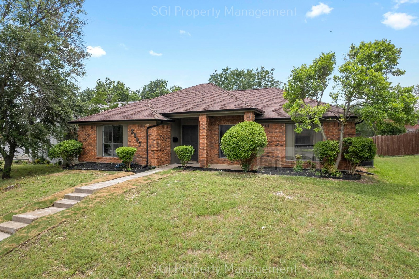 2903 Creekside Ct property image