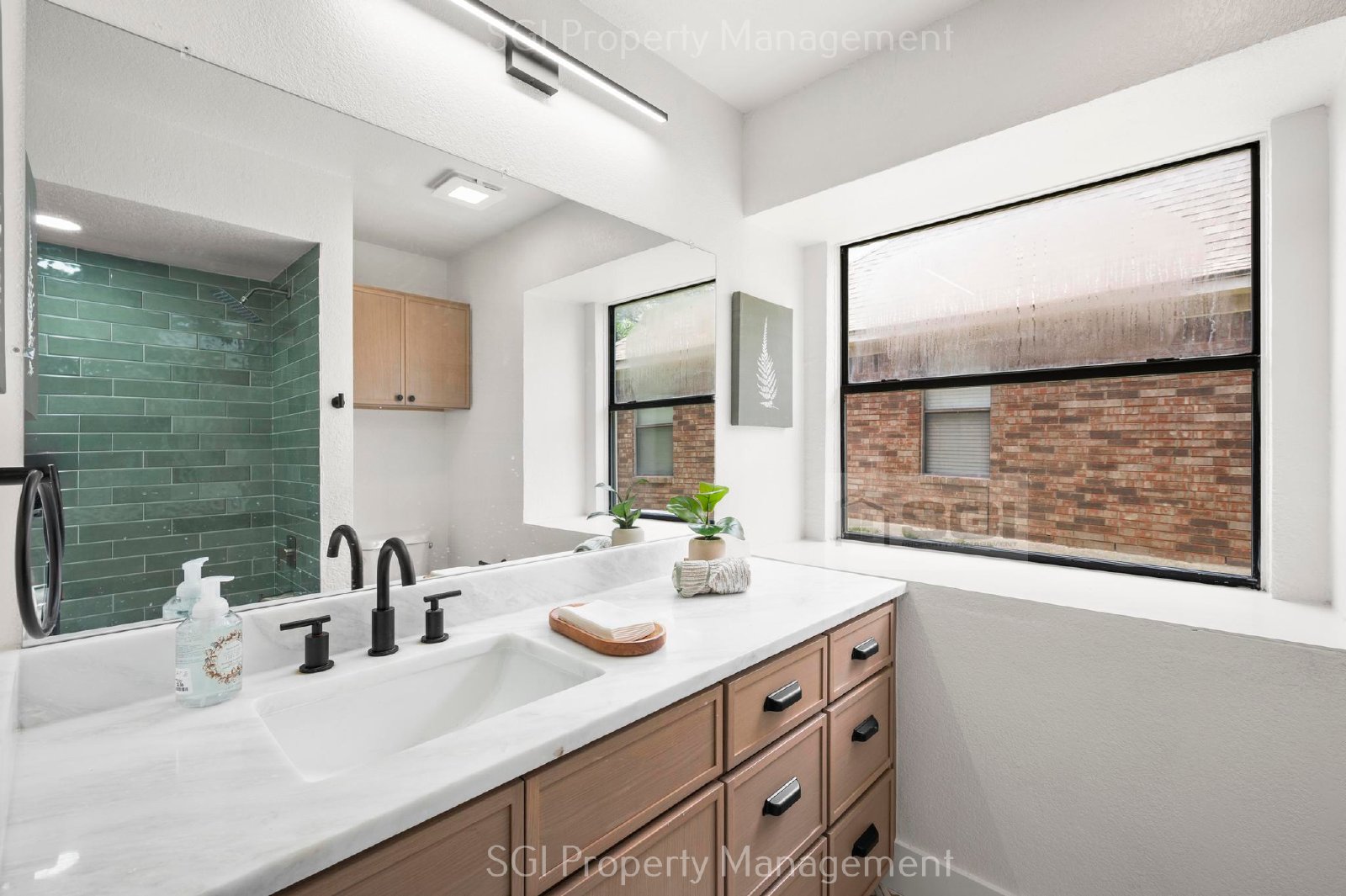 2903 Creekside Ct property image