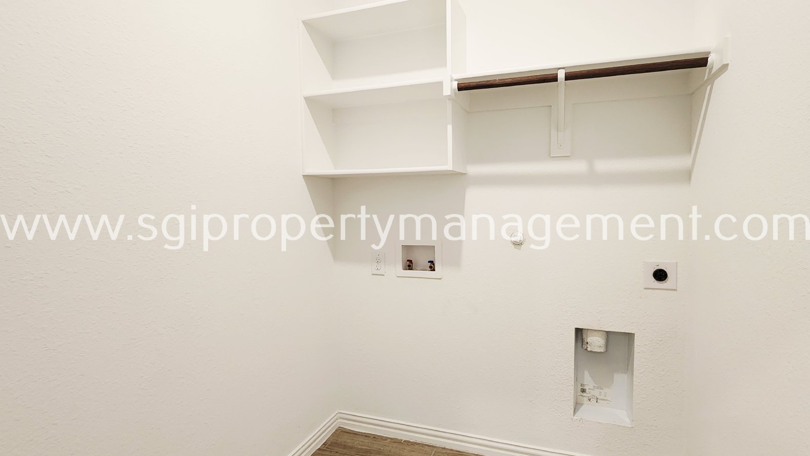Stunning 4 bedroom, 3.5 bathroom home! property image