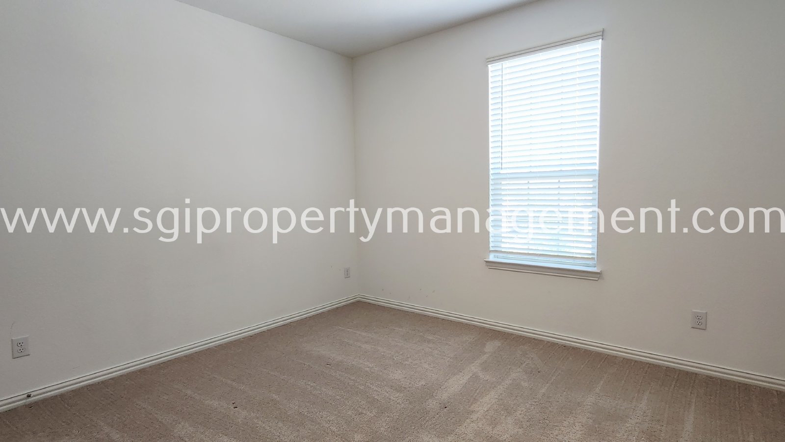 Stunning 4 bedroom, 3.5 bathroom home! property image