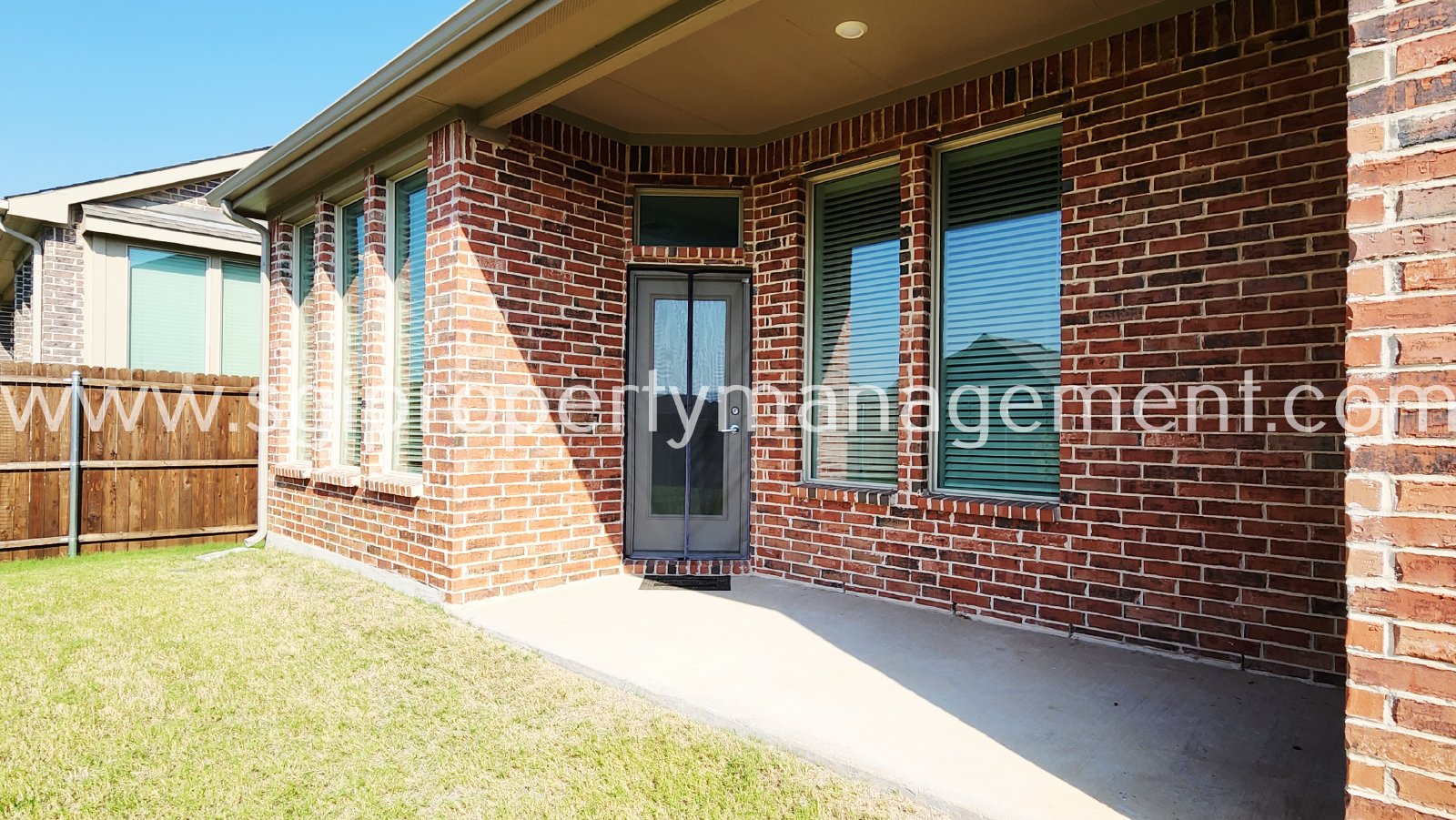 Stunning 4 bedroom, 3.5 bathroom home! property image