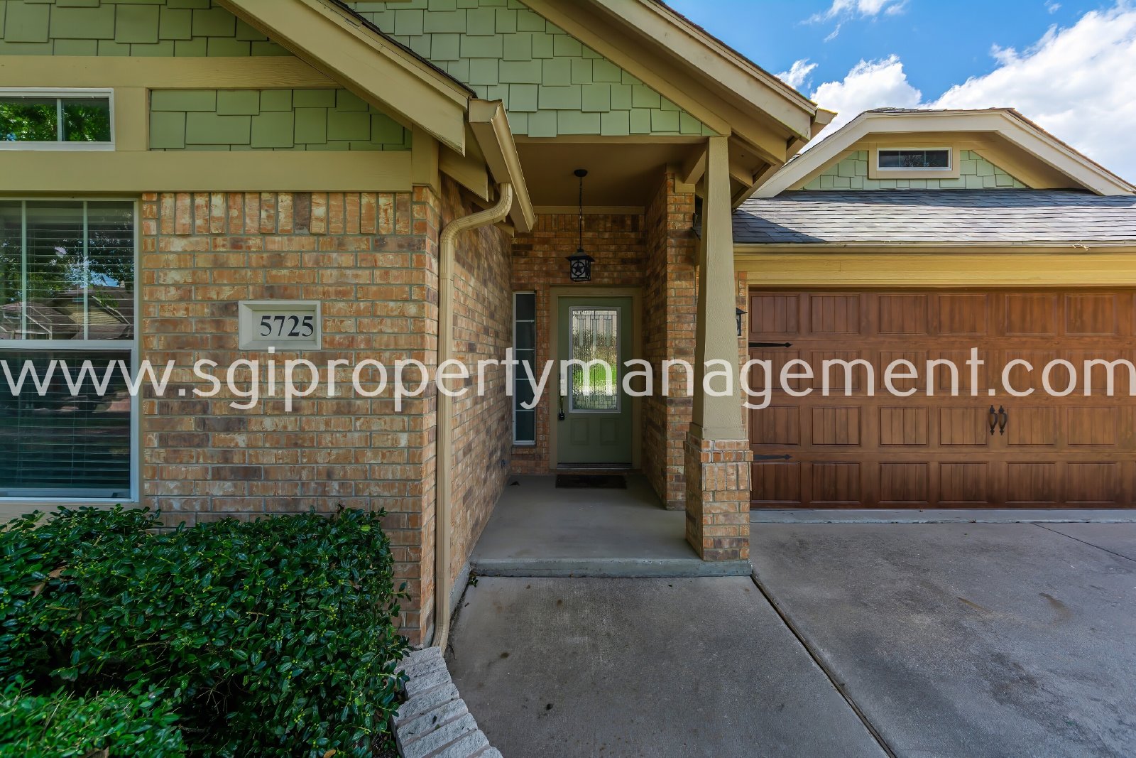 Large 1 story in Pinion Park property image