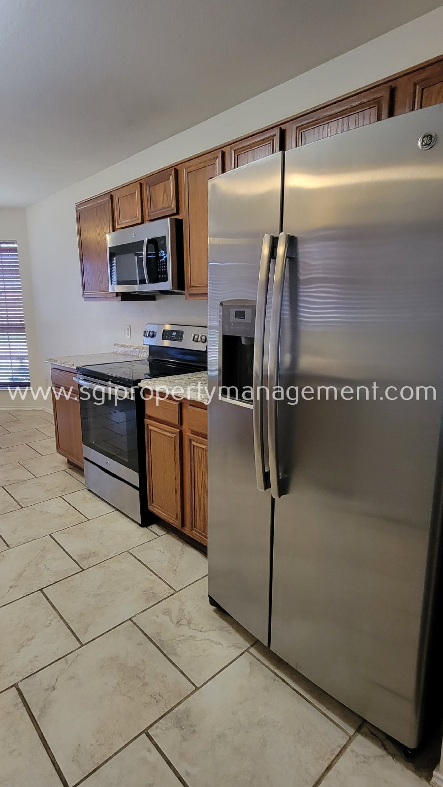 Move-in and enjoy this 3  bedroom with great community amenities property image