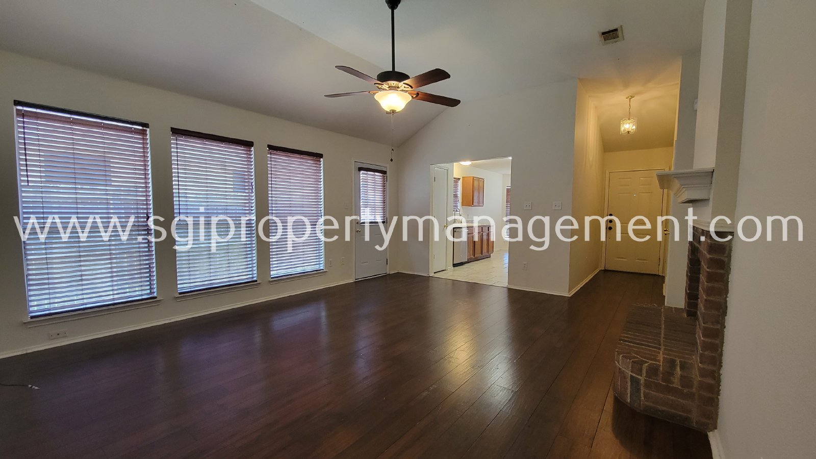 Move-in and enjoy this 3  bedroom with great community amenities property image