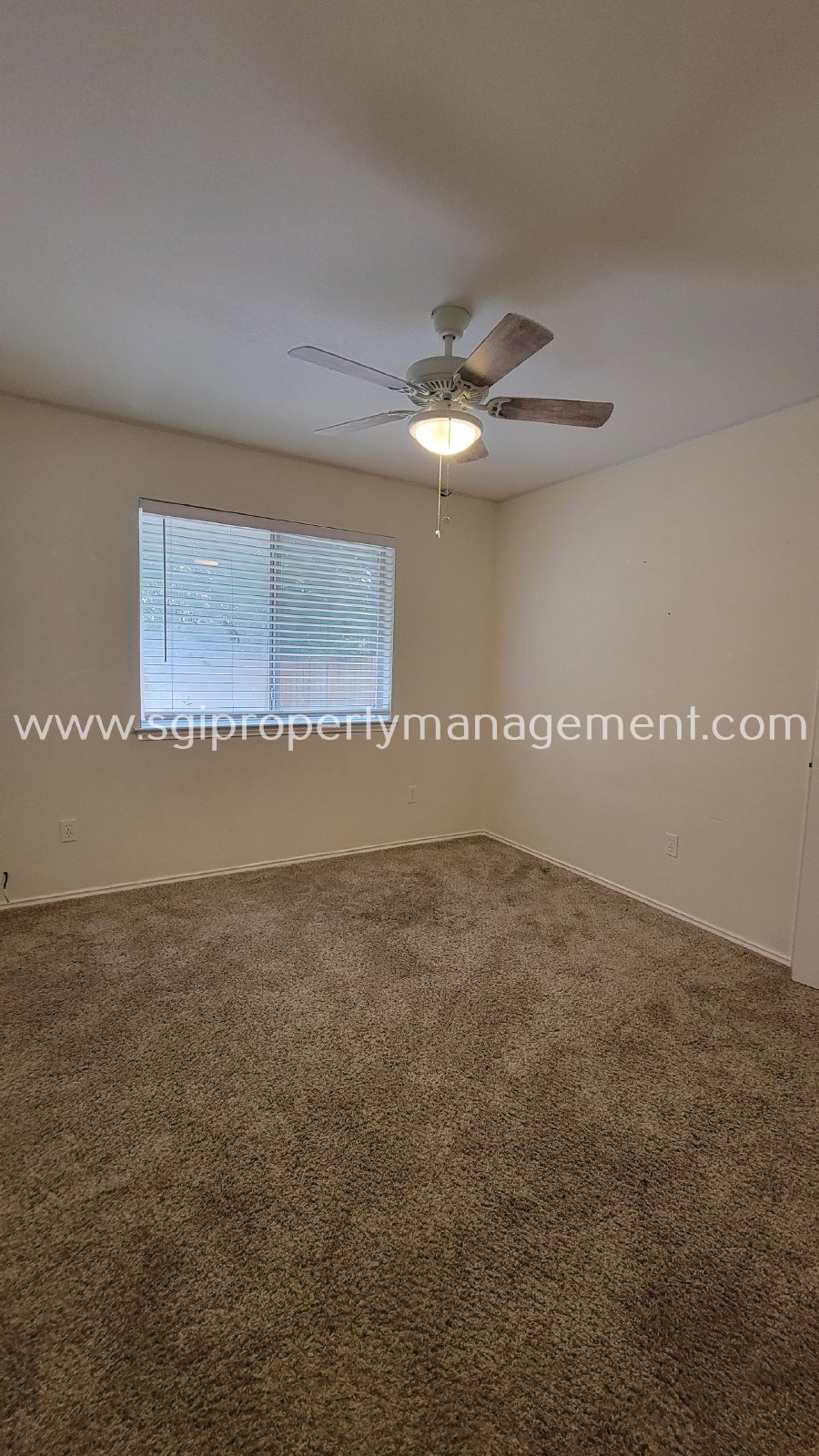 Move-in and enjoy this 3  bedroom with great community amenities property image