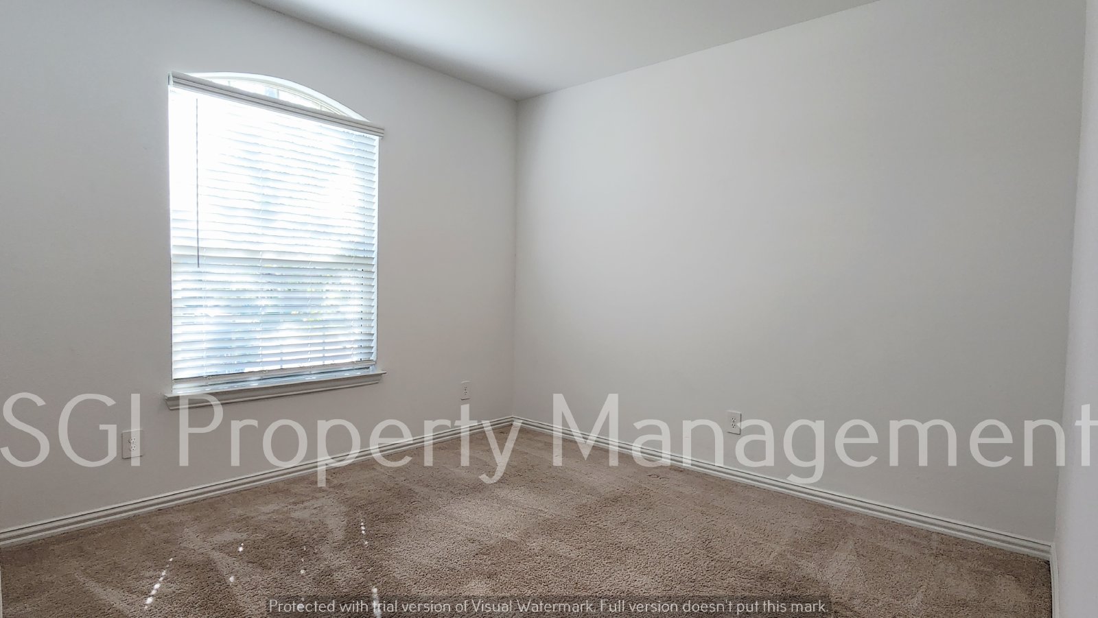 4 Bedroom Ready for Immediate Move in in Heartland property image