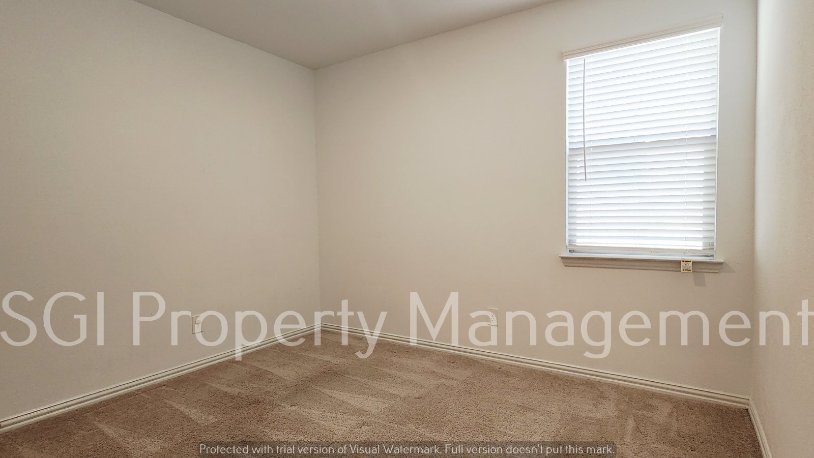 4 Bedroom Ready for Immediate Move in in Heartland property image