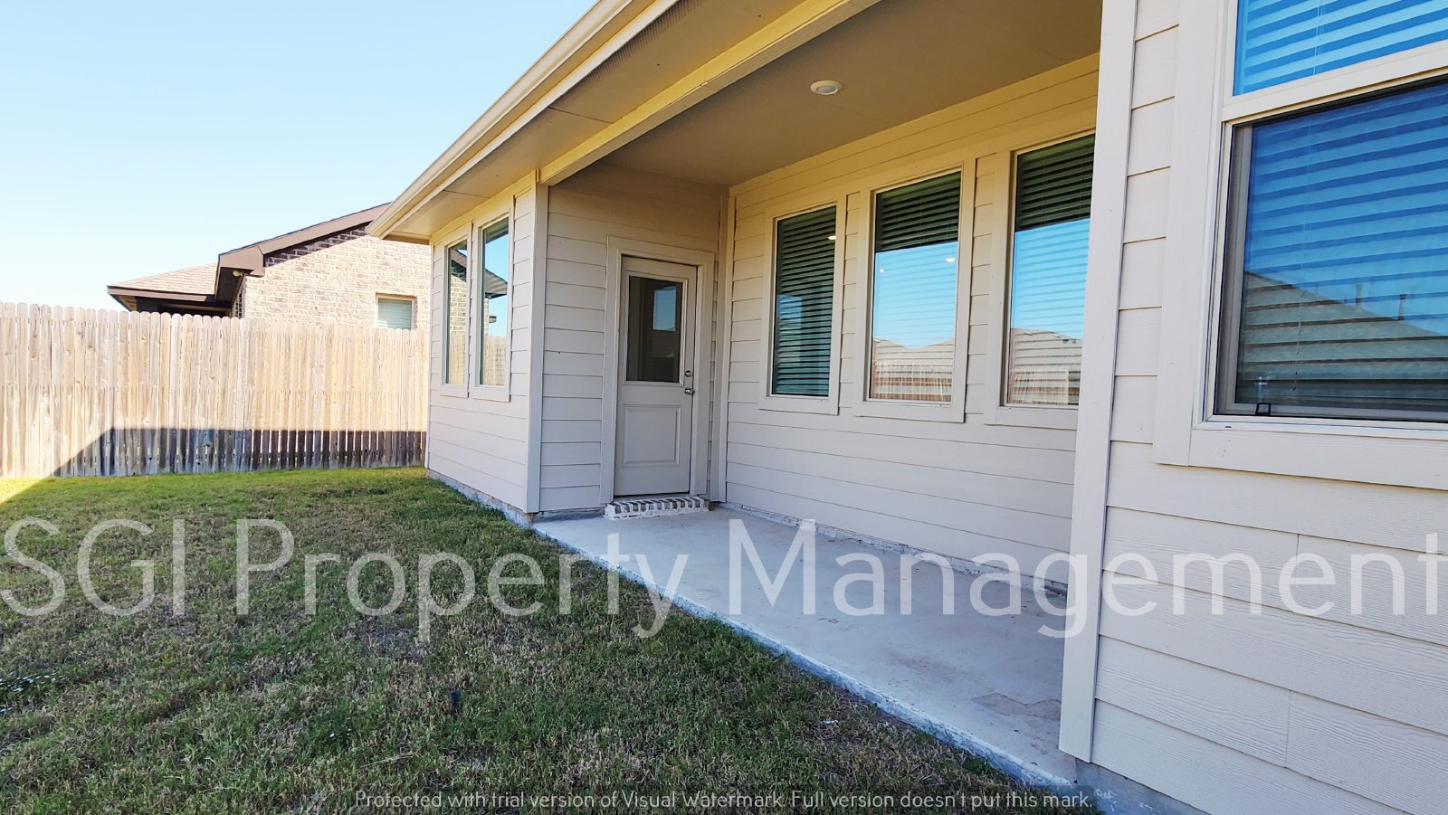 4 Bedroom Ready for Immediate Move in in Heartland property image