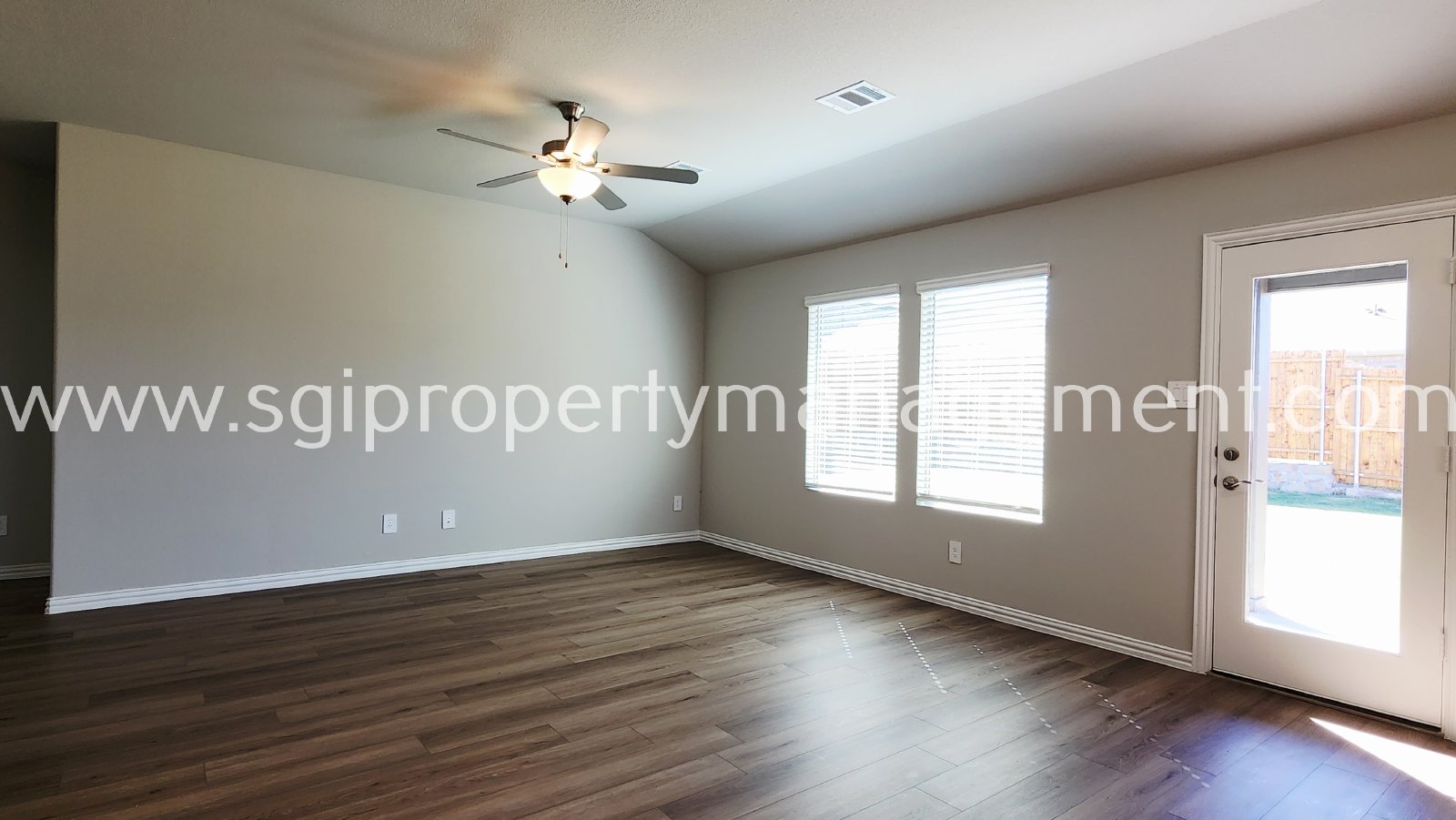 Gorgeous new build ready for move in property image