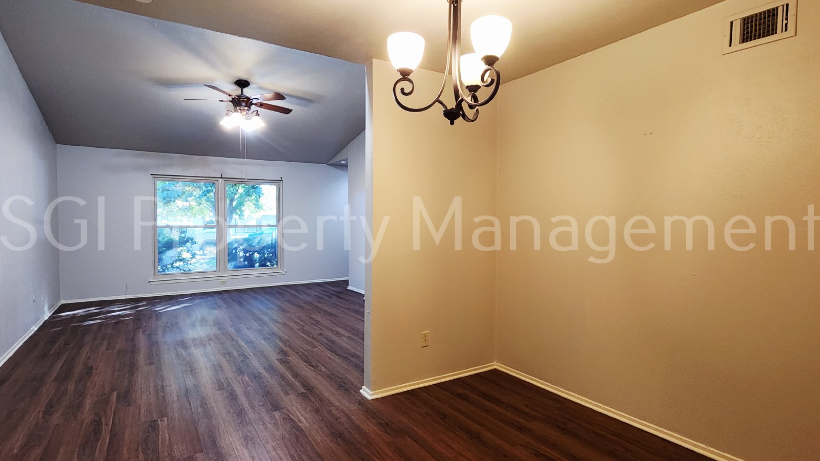 Gorgeous townhouse ready for move in property image