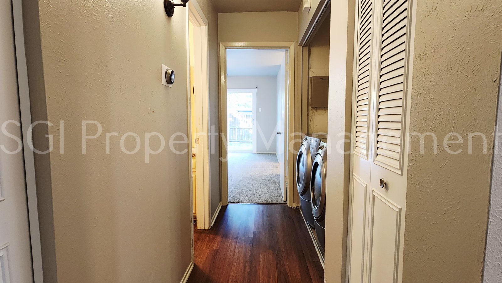 Gorgeous townhouse ready for move in property image
