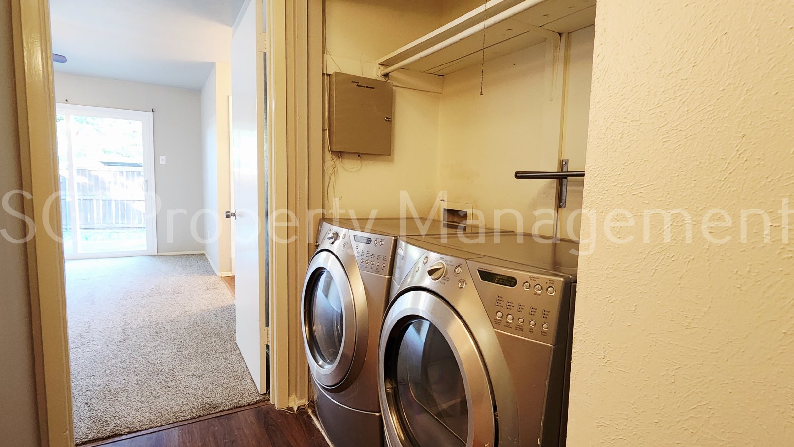 Gorgeous townhouse ready for move in property image