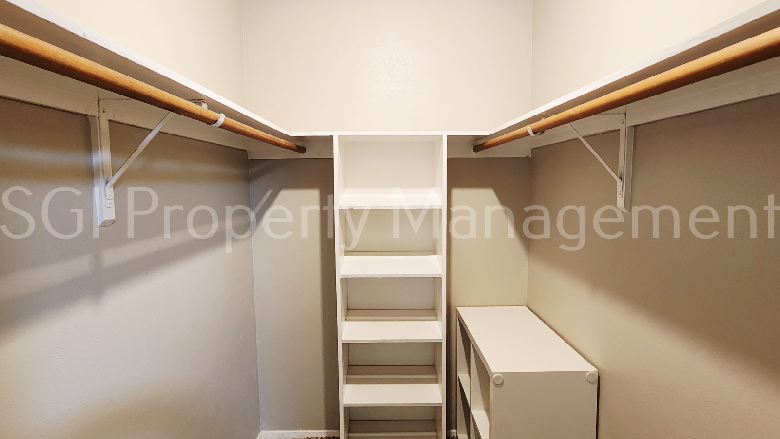 Gorgeous townhouse ready for move in property image