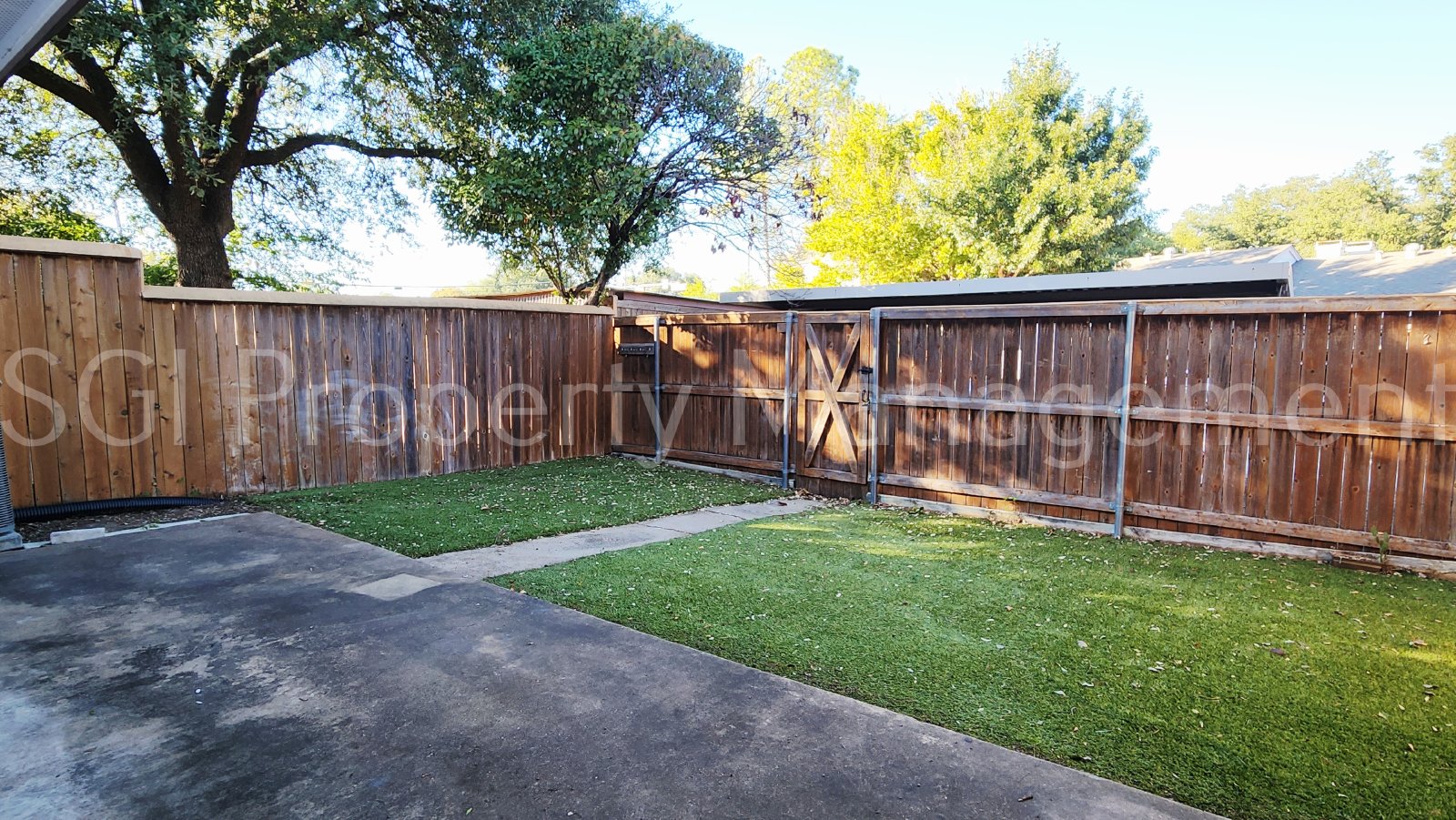 Gorgeous townhouse ready for move in property image
