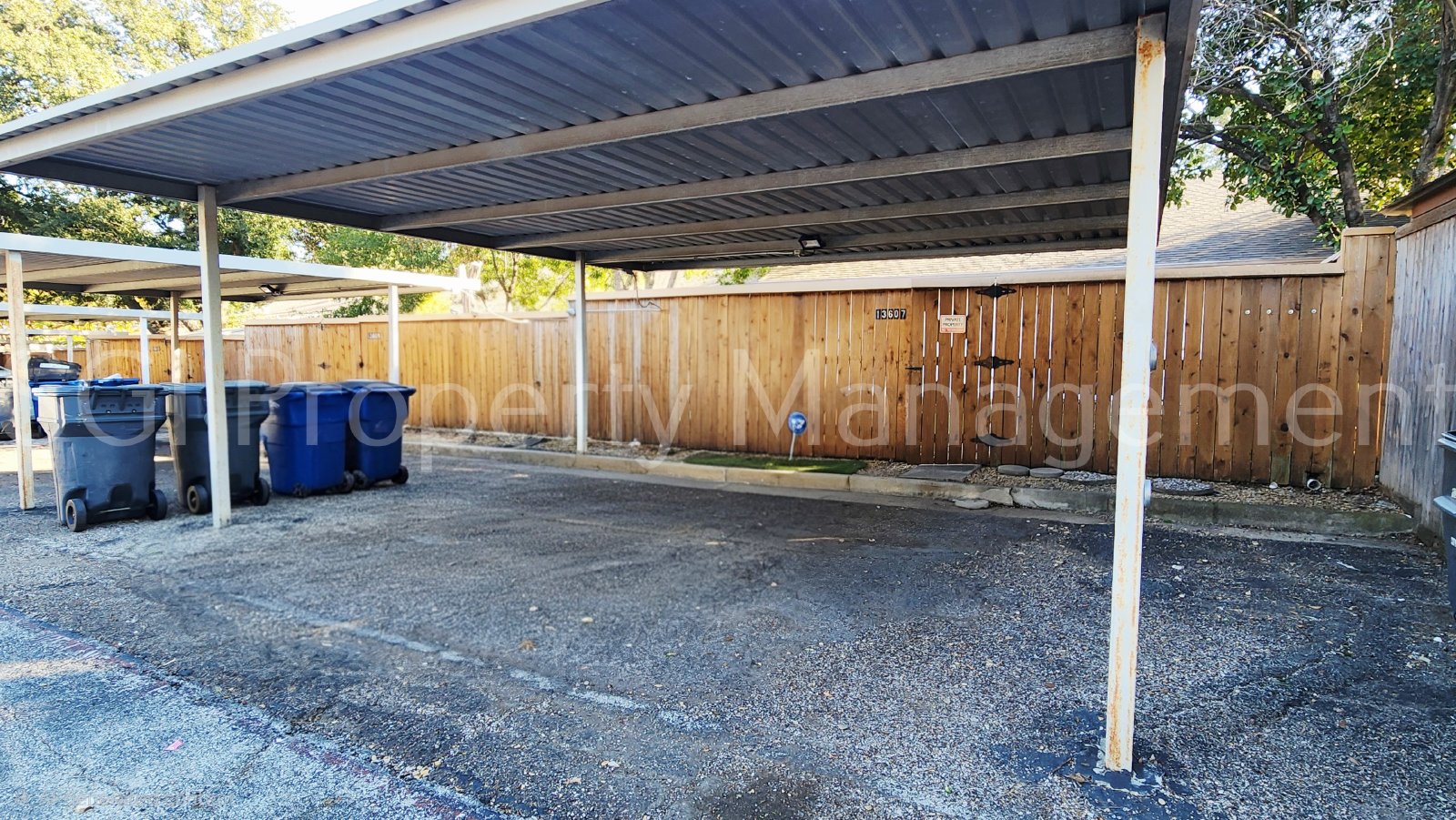 Gorgeous townhouse ready for move in property image