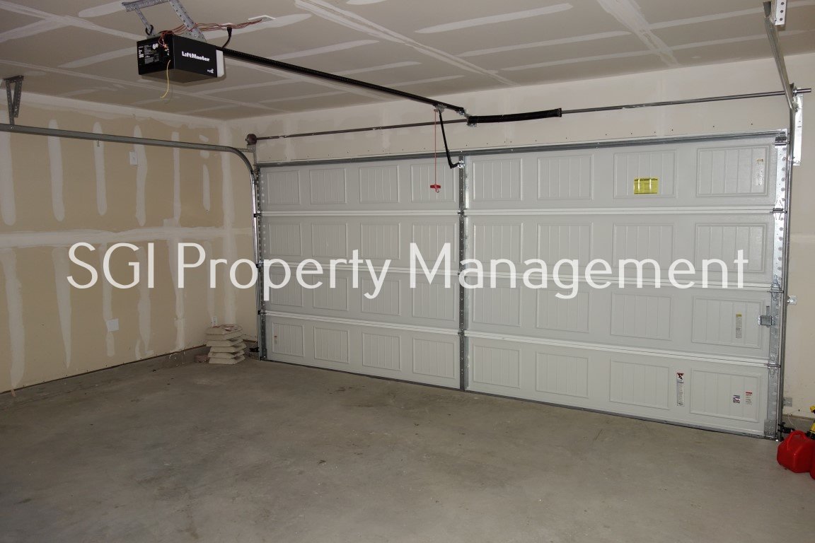 Beautiful one-story home with open concept property image