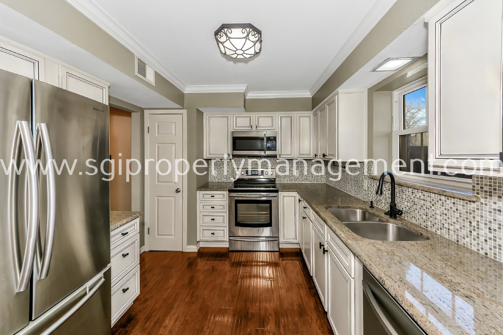 Spacious 2 bedroom condo ready for move in property image