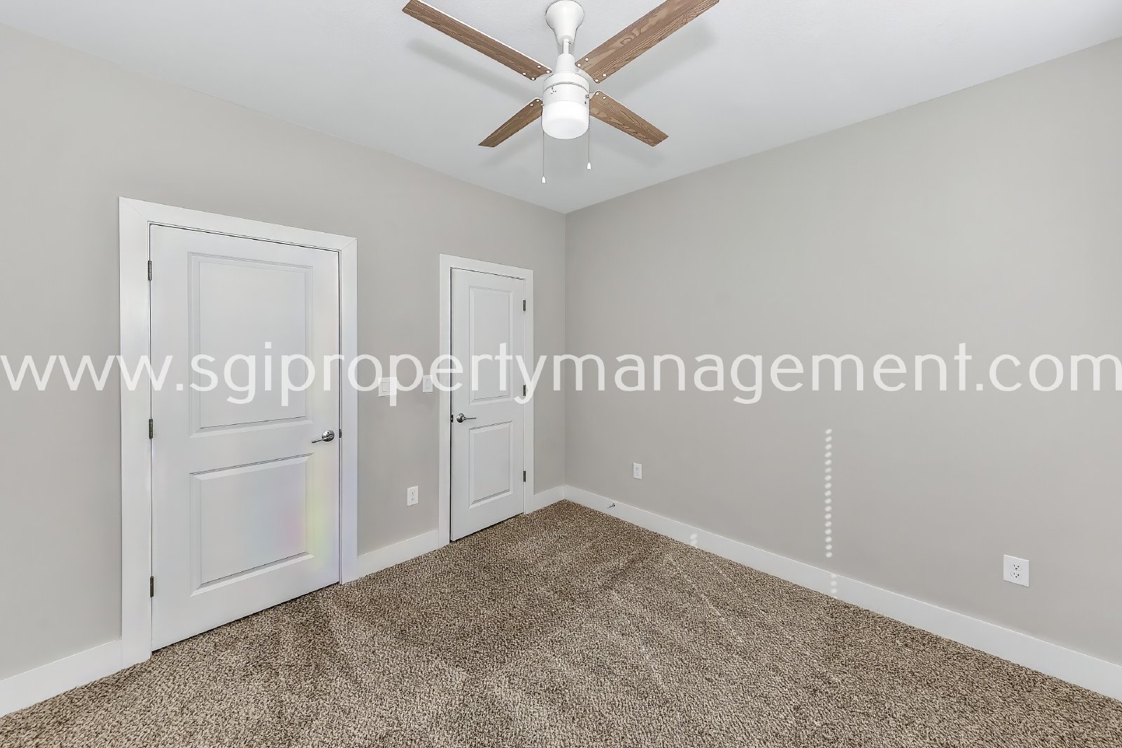 New modern 3 bedroom townhome property image