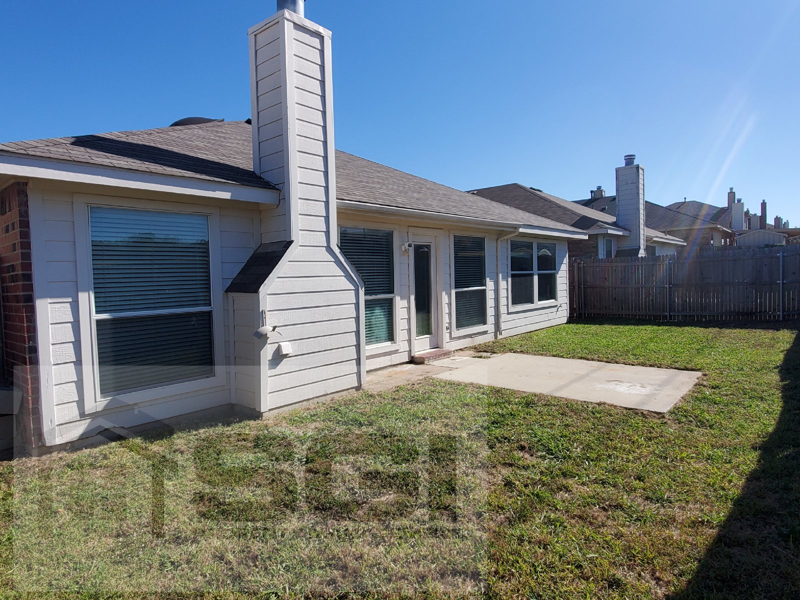 Fantastic 3 bedroom with 2 Living and 2 dining rooms property image