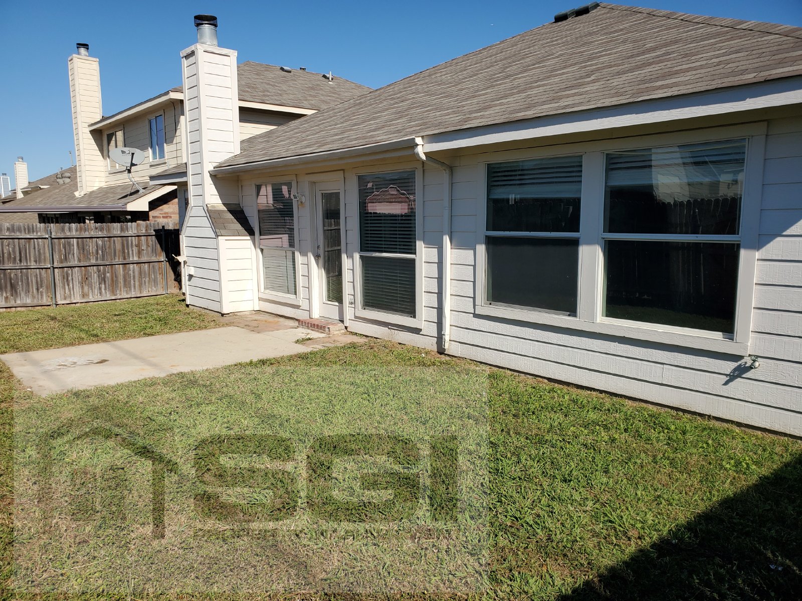 Fantastic 3 bedroom with 2 Living and 2 dining rooms property image