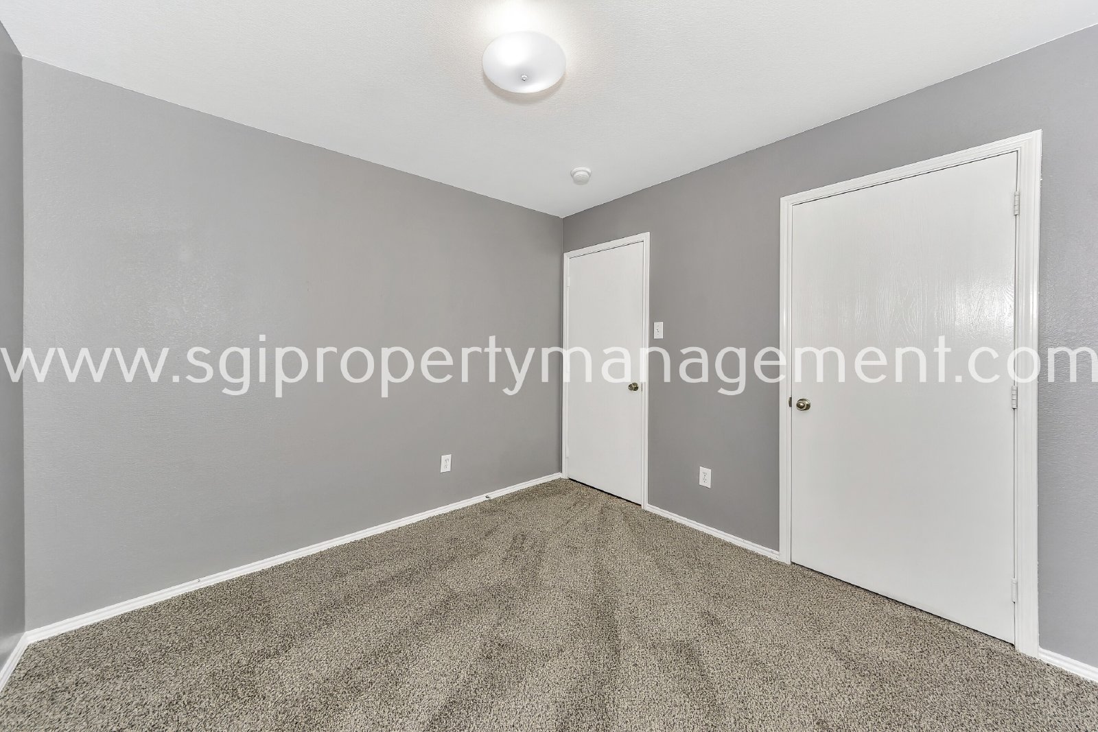 Fantastic 3 bedroom with 2 Living and 2 dining rooms property image