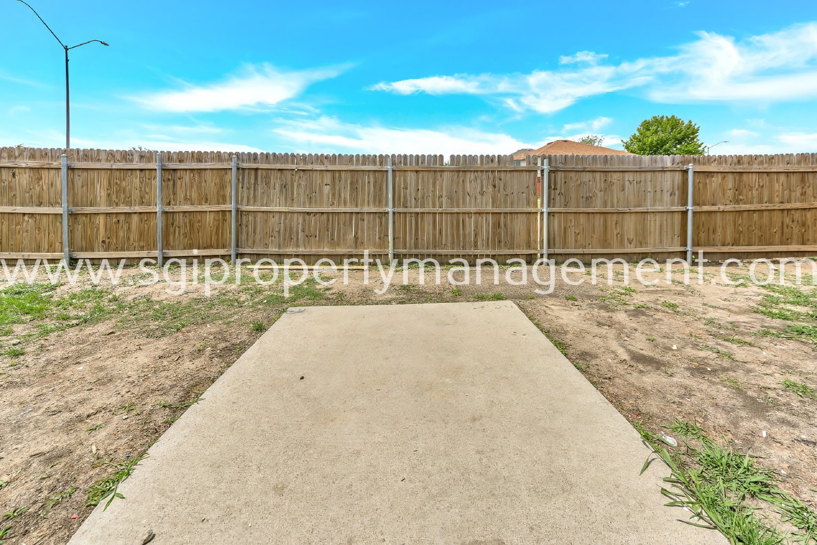 Fantastic 3 bedroom with 2 Living and 2 dining rooms property image