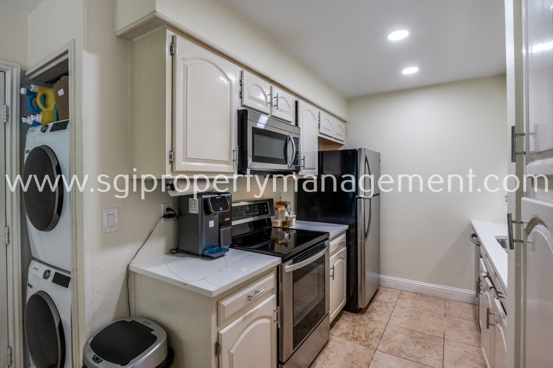 5100 Verde Valley Ln property image