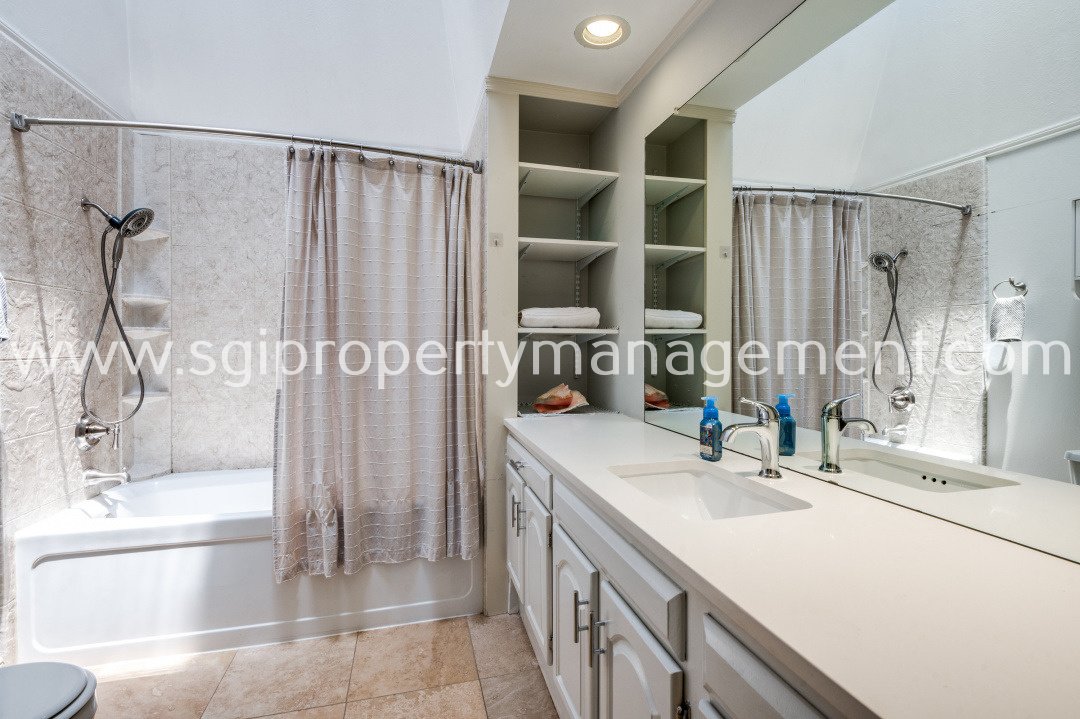 5100 Verde Valley Ln property image