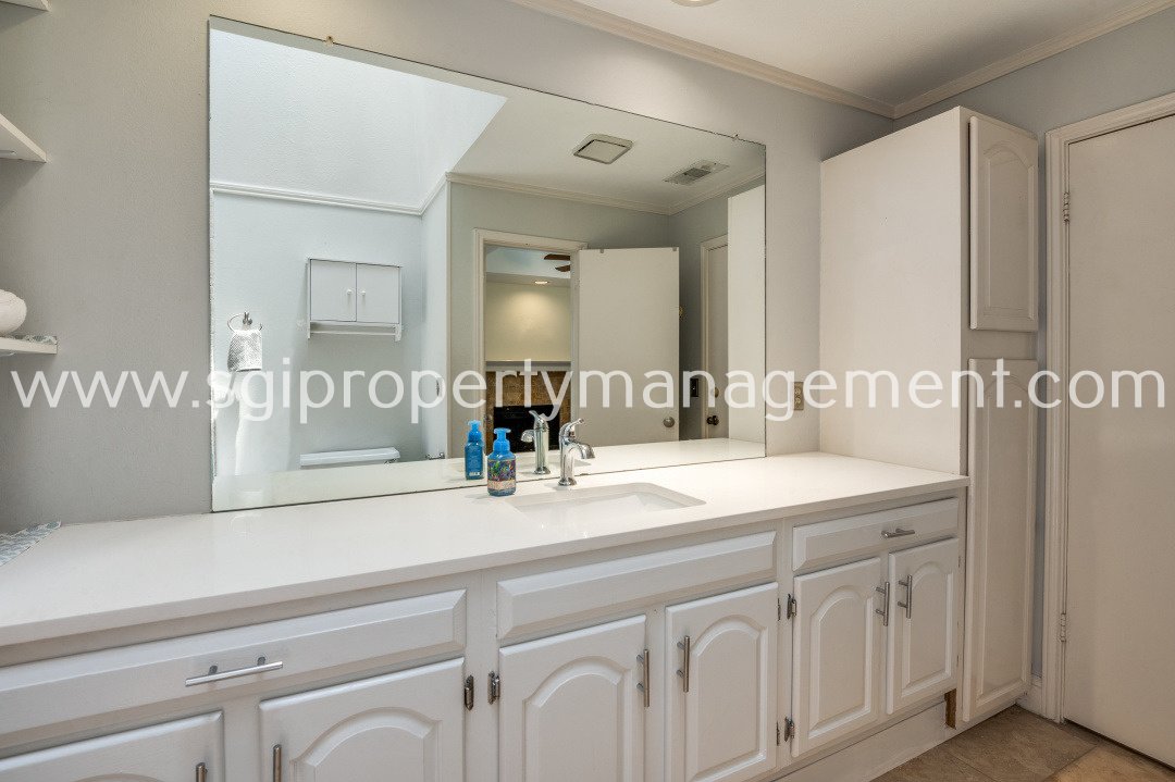 5100 Verde Valley Ln property image