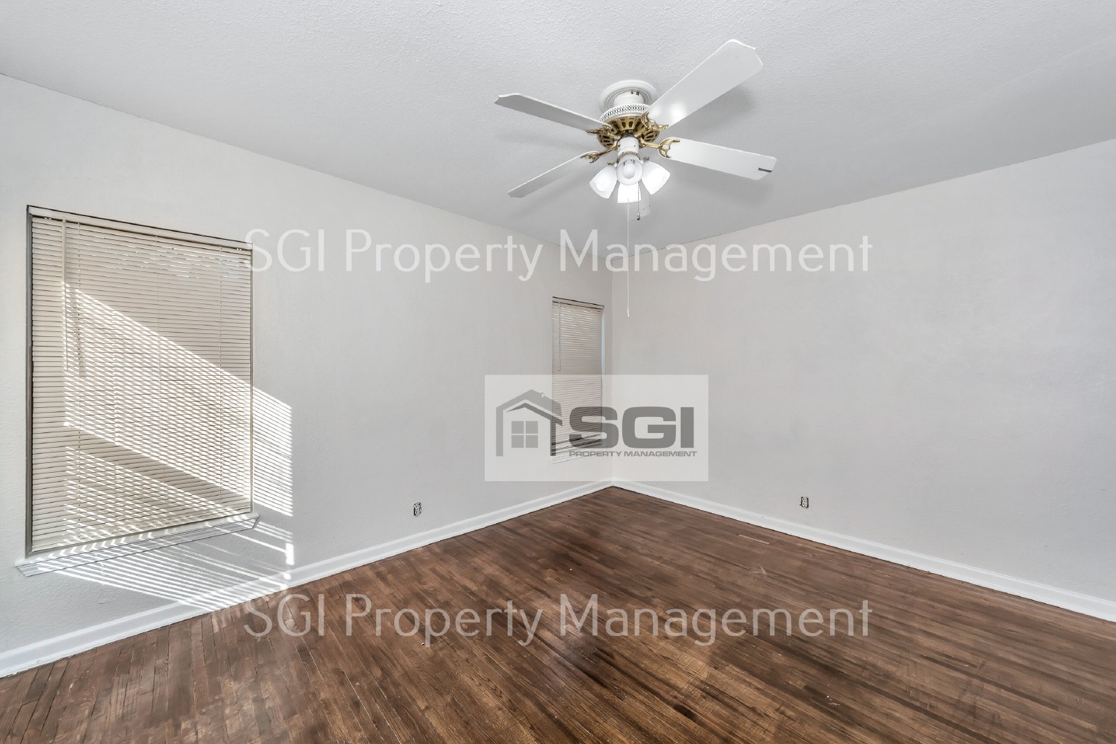 Remodeled 2 bedroom ready for Move-in! property image