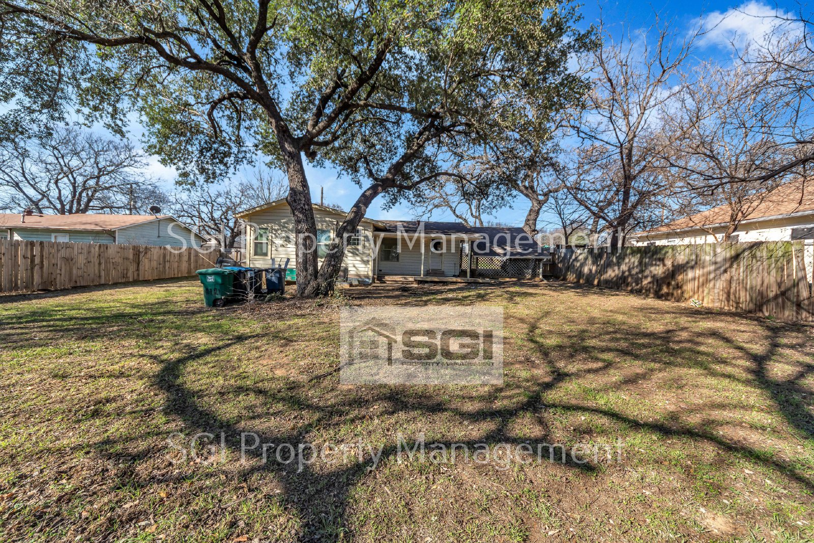 Remodeled 2 bedroom ready for Move-in! property image