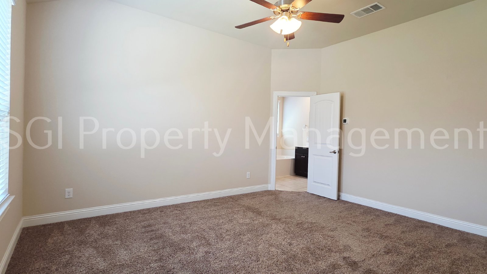 Gorgeous home ready for move in property image