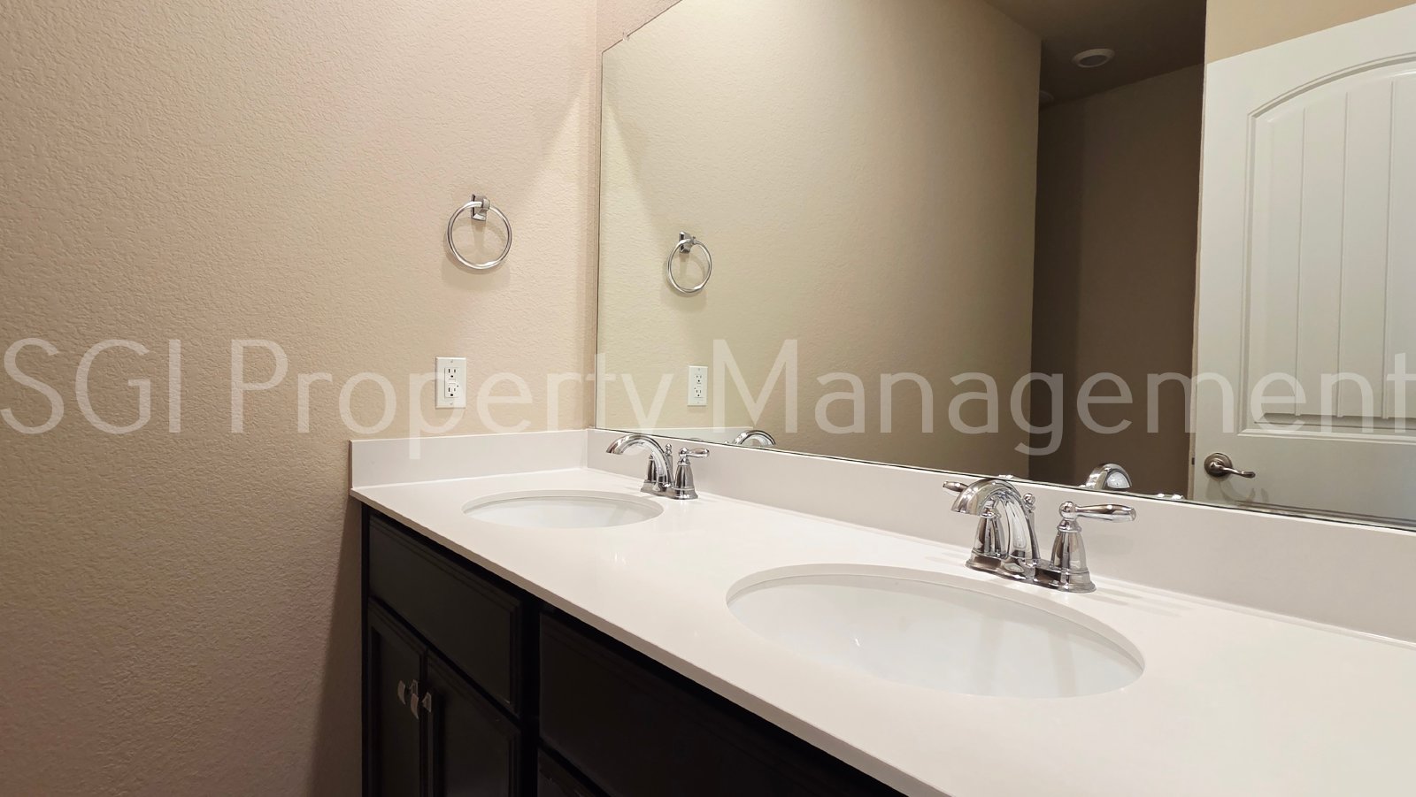 Gorgeous home ready for move in property image