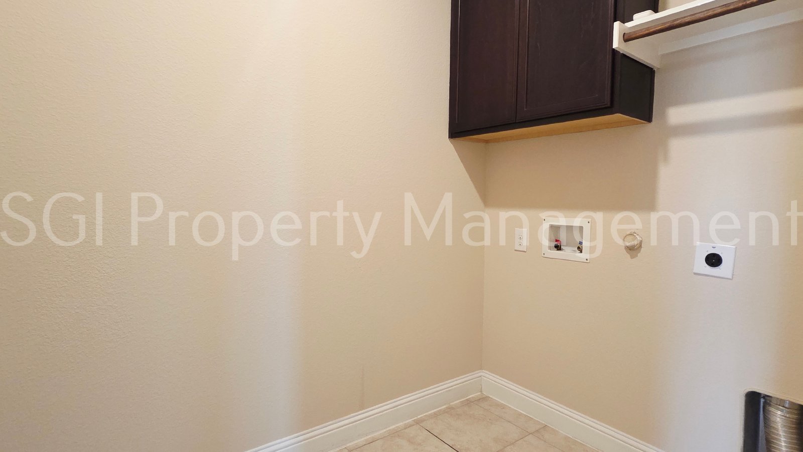 Gorgeous home ready for move in property image