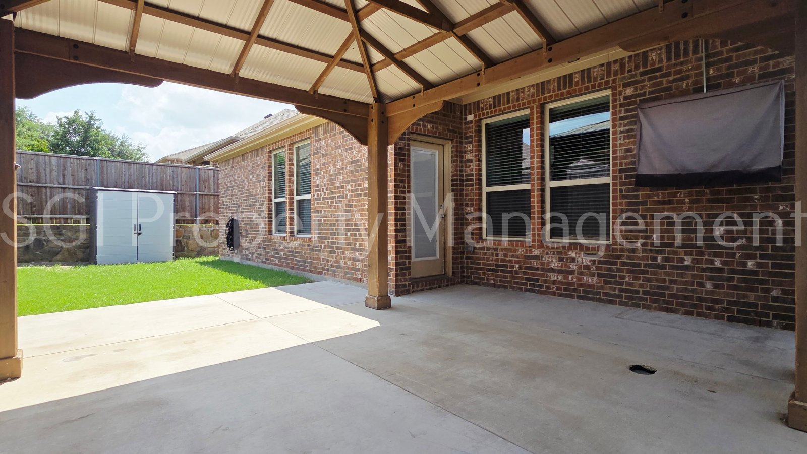 Gorgeous home ready for move in property image