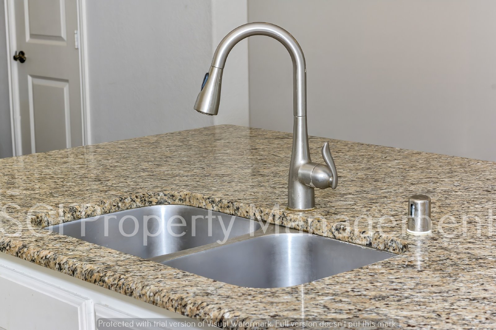 679 Emily Ln property image