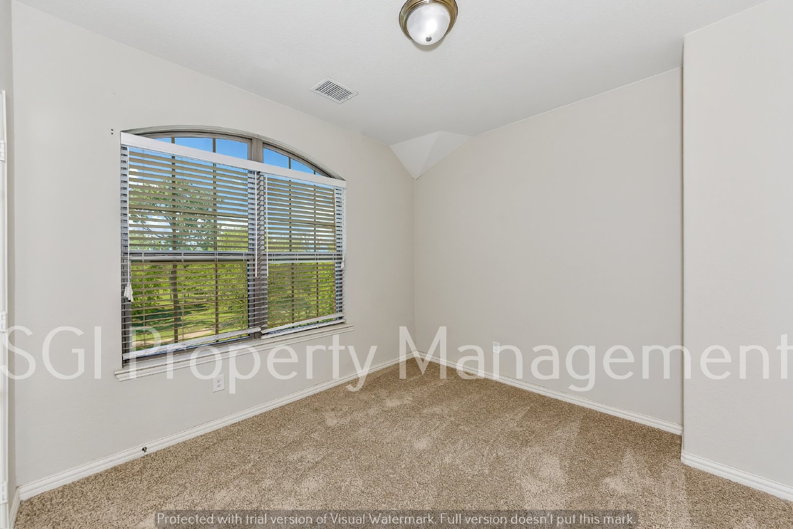 679 Emily Ln property image