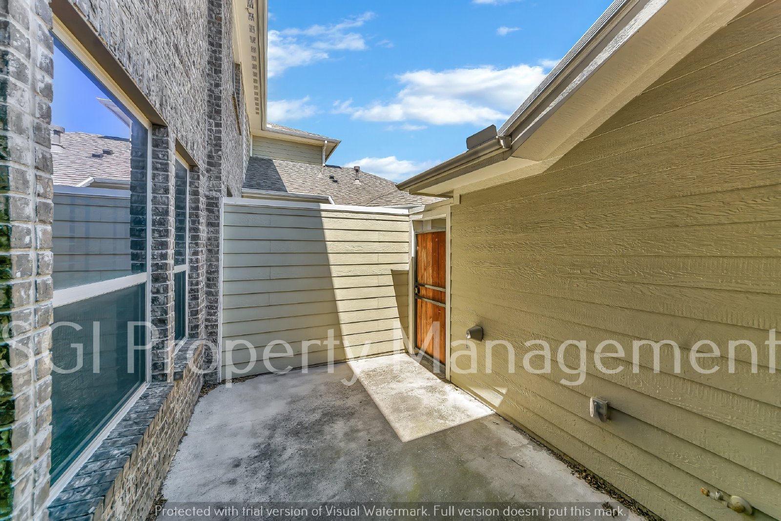 679 Emily Ln property image