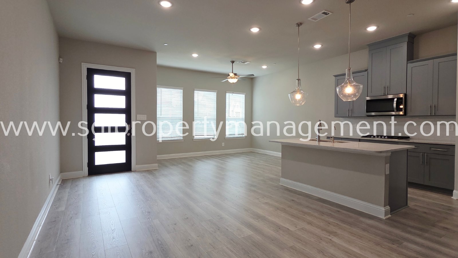 Gorgeous townhome ready for move in property image