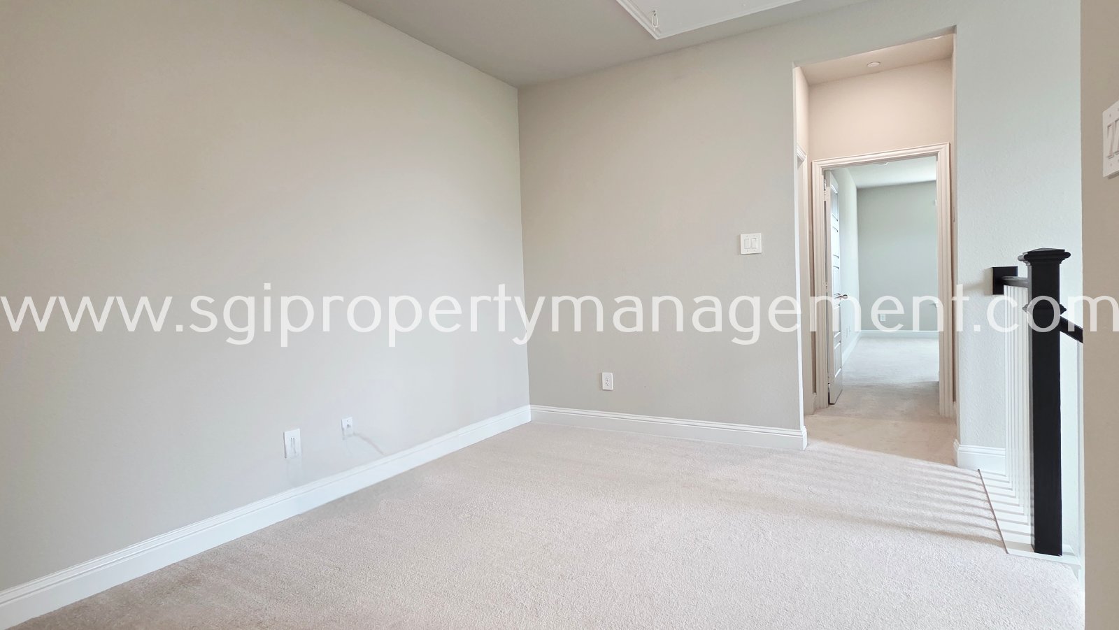 Gorgeous townhome ready for move in property image