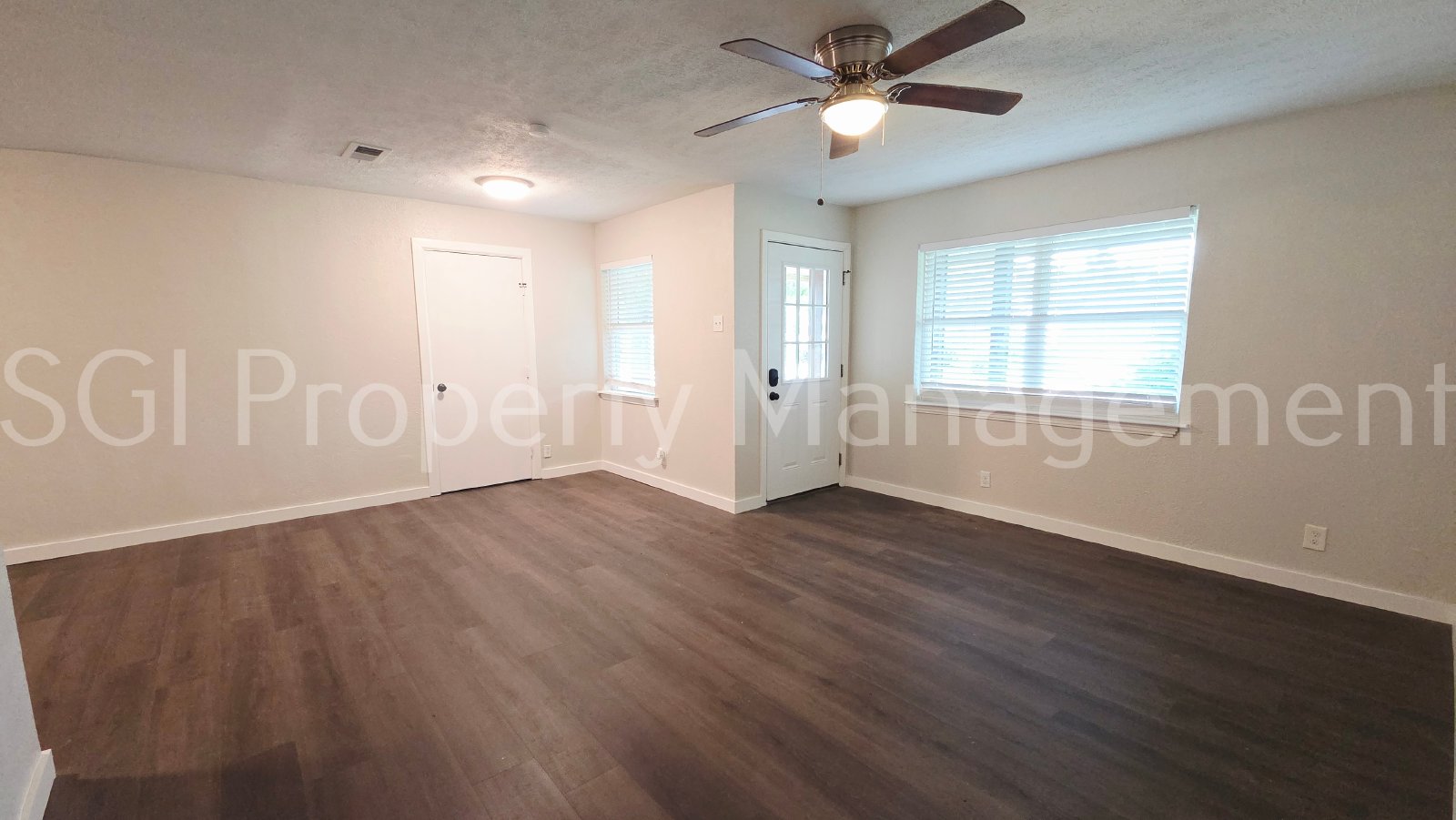 Charming home ready for move in property image