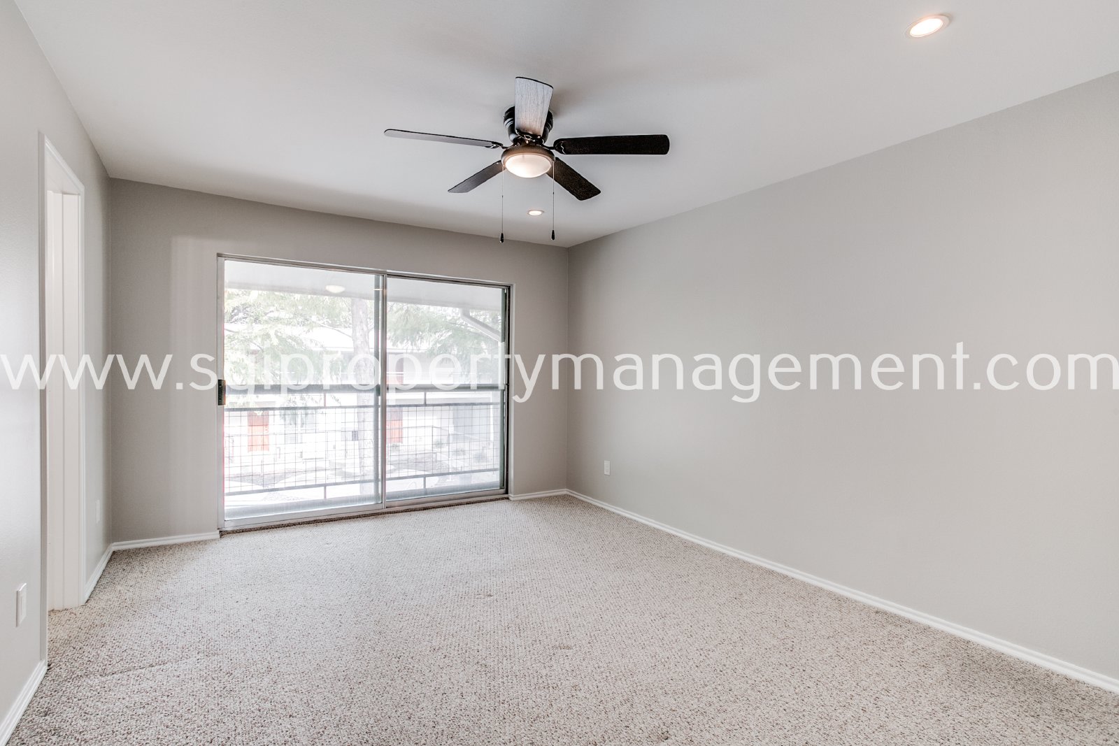 Amazing condo ready for move in property image